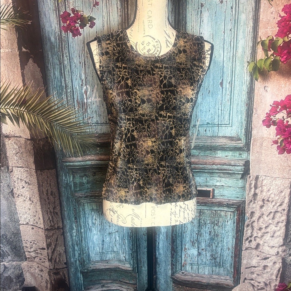 Plisse brown and black shiny sleeveless top NWT, size medium